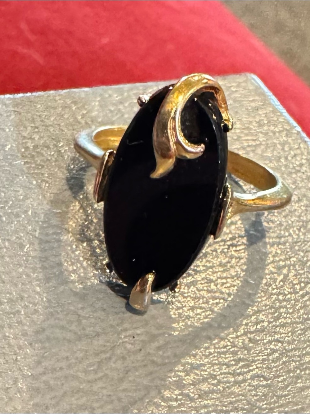 Vintage Avon 1978 “Night Flower” Cocktail Ring, Gold Tone, Faux Onyx, Scrollwork